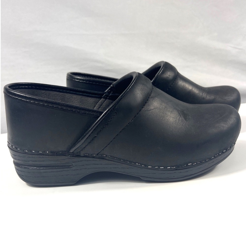 Dansko Professional XP Black Leather Clogs Womens 39 EU 9 US Slip Resistant EUC